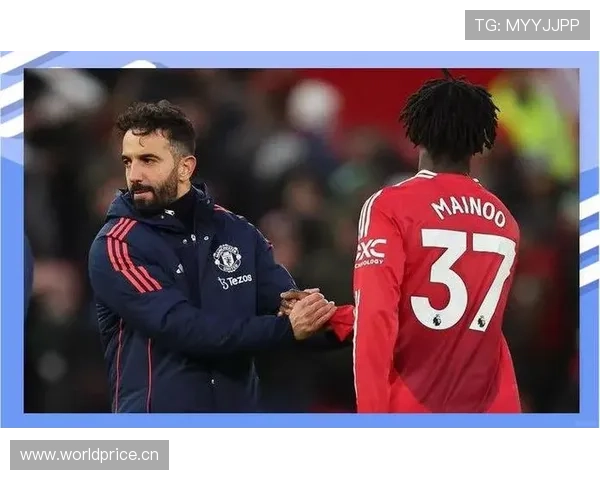 曼联转会策略争议引发关注,球队阵容稳定性面临考验 曼联转会策略争议引发关注,球队阵容稳定性面临考验