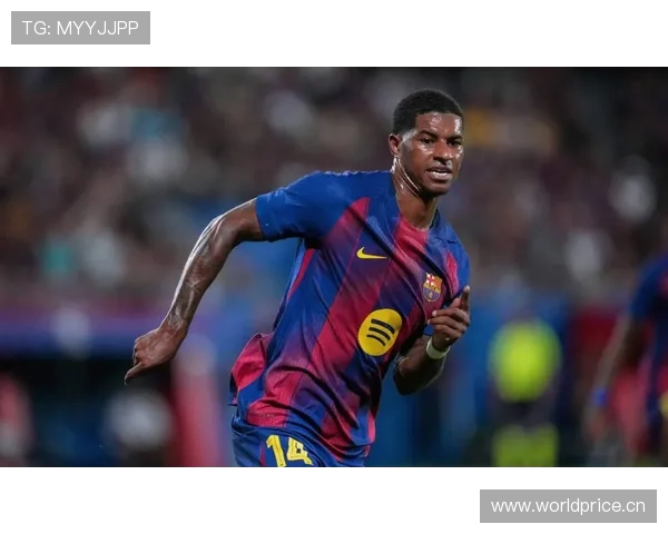 巴萨重建方向看似明确,实际仍面临摇摆与不确定性 巴萨重建方向看似明确,实际仍面临摇摆与不确定性