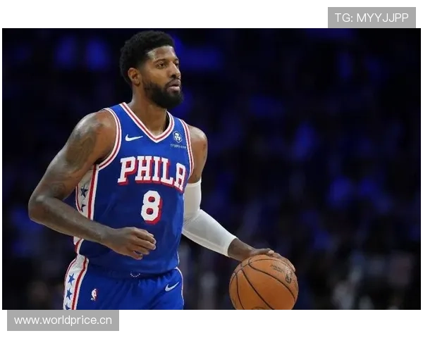 保罗·乔治家的冰箱里只有鸡胸肉和蛋白粉，连瓶可乐都找不到